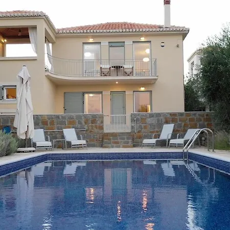 Thaleia Villa *